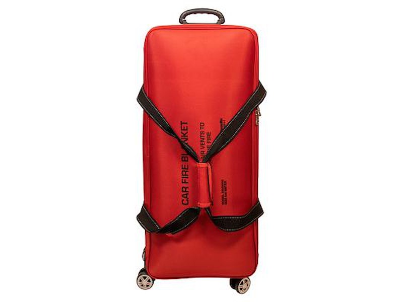 DIESELLA AV BRANDTÆPPE 8x6 MTR, I TRANSPORTKUFFERT